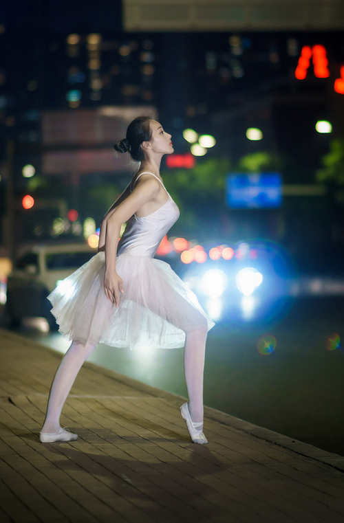 体育新闻中心支持基层体育数字内容创新发展，体育新闻简讯